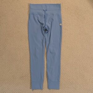 Vuori Light Blue Daily Leggings Size Medium